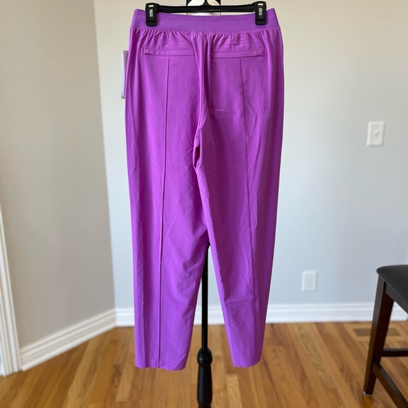 Athleta new with tags Vienna Slim Pant size 4 athleisure zippered pockets  NWT - Picture 1 of 13